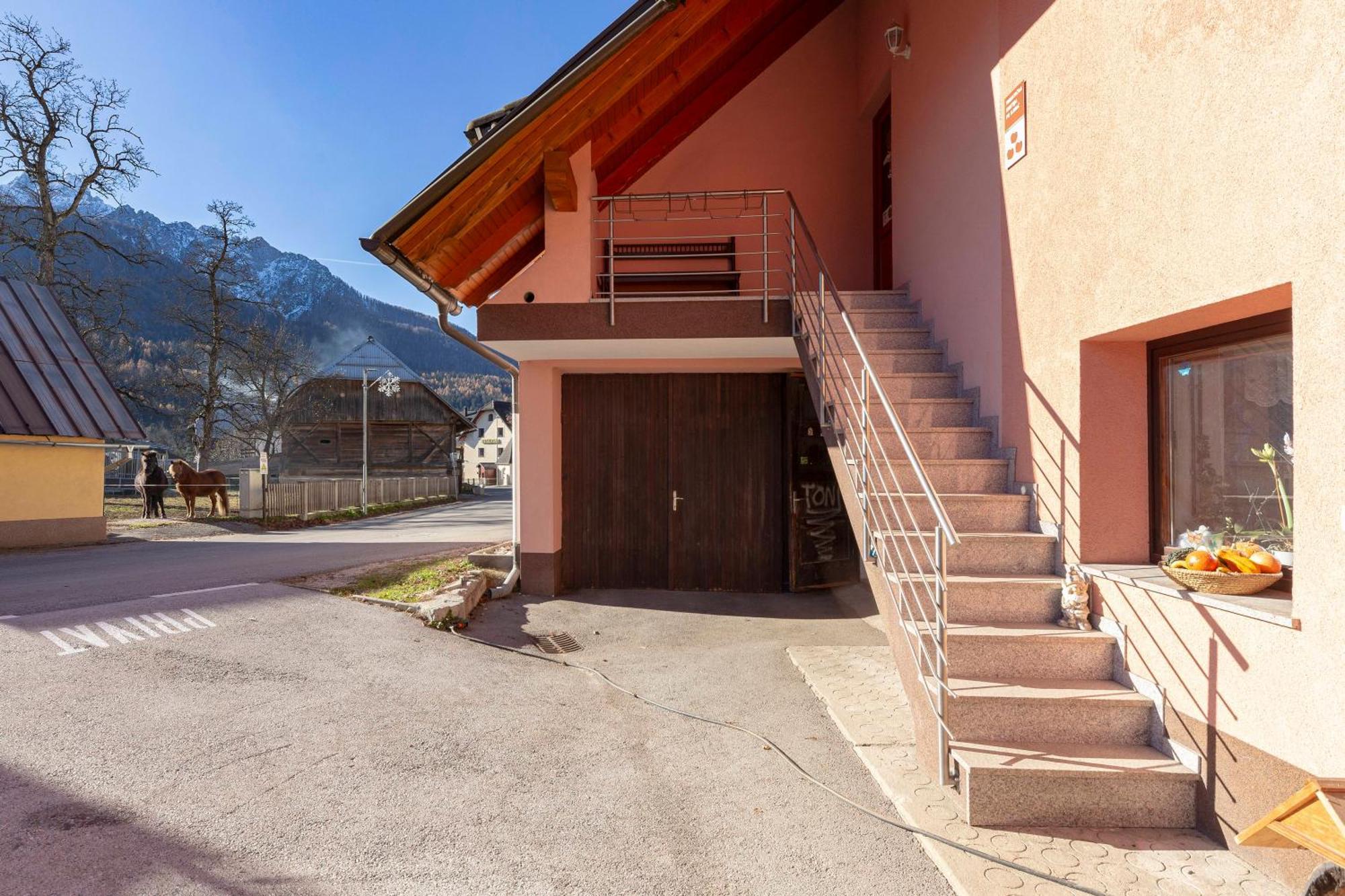 Apartment Pr' Kavac Rateče Buitenkant foto