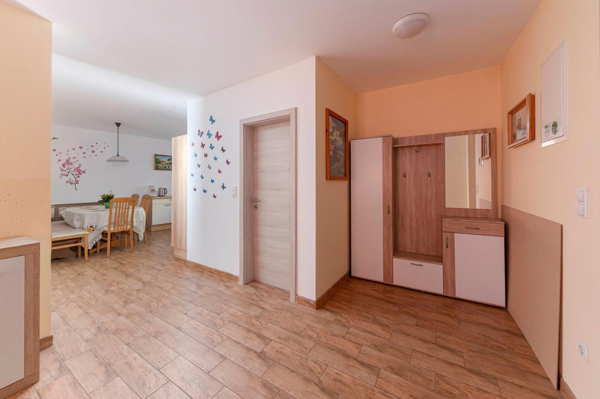 Apartment Pr' Kavac Rateče Buitenkant foto